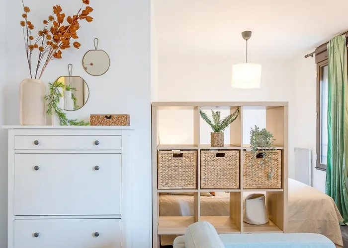 Le Baudis - Grand Avec Coin Nuit Et Parking 아파트