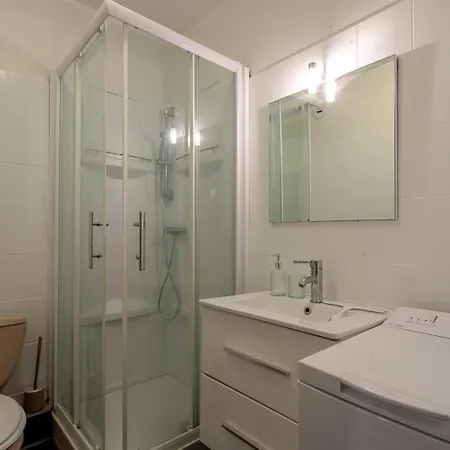 Apartment Le Baudis - Grand Avec Coin Nuit Et Parking *