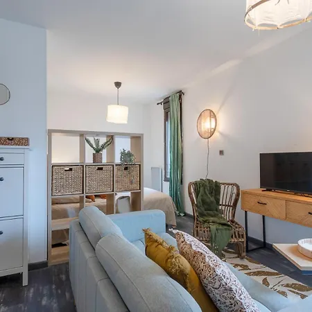 Appartamento Le Baudis - Grand Avec Coin Nuit Et Parking *