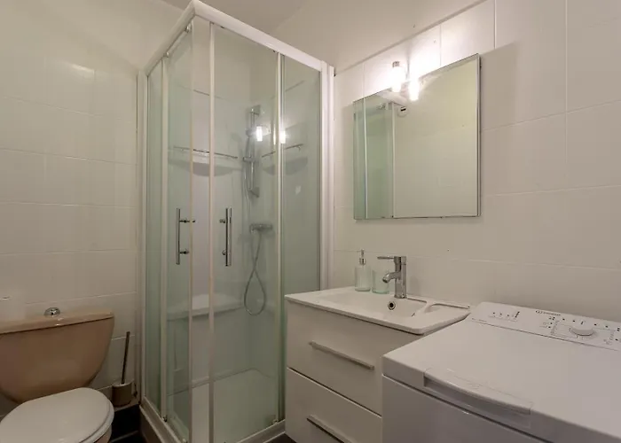 Appartement Le Baudis - Grand Avec Coin Nuit Et Parking *