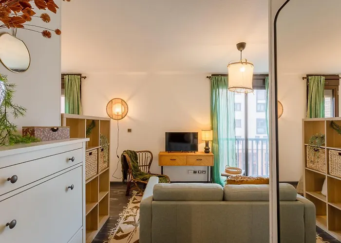 Appartement Le Baudis - Grand Avec Coin Nuit Et Parking